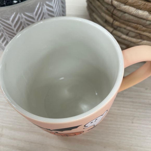 Halloween Ghosts Jack o’lanterns Bats & Mushrooms Peach Matte Soft Touch Mug NWT - Picture 3 of 4